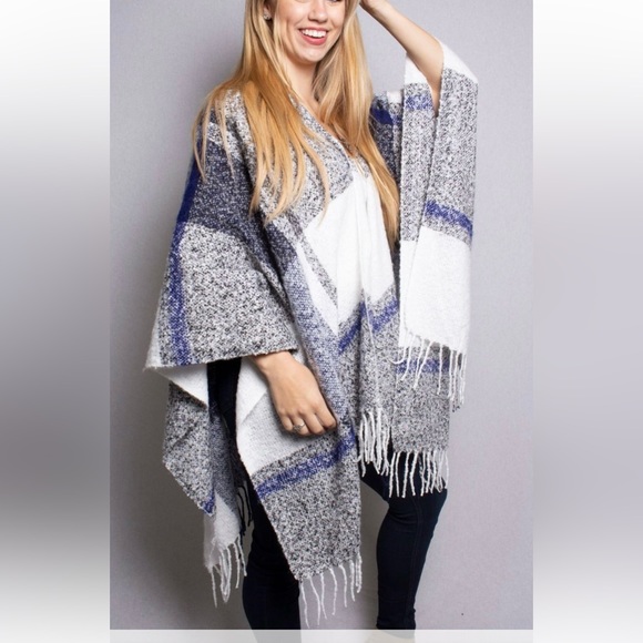 Boho Plaid Fringe Poncho Shawl - Picture 1 of 4